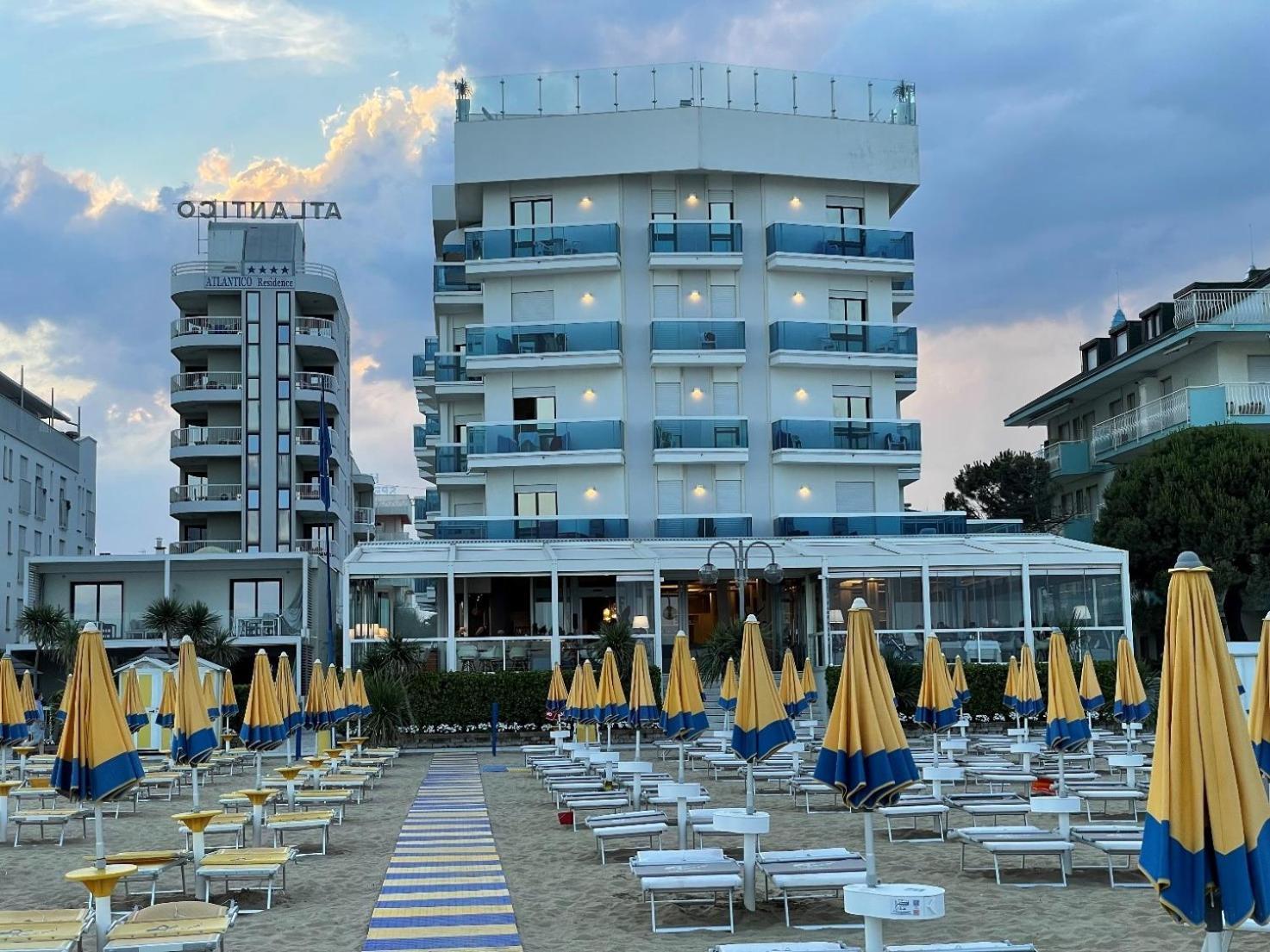 Residence Atlantico Τζεσόλο Λίντο Εξωτερικό φωτογραφία